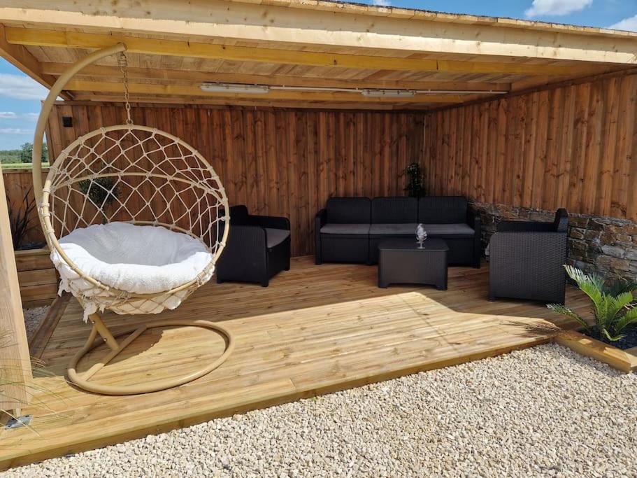 Chalet Industriel Avec Filet Et Spa Sorigny 외부 사진