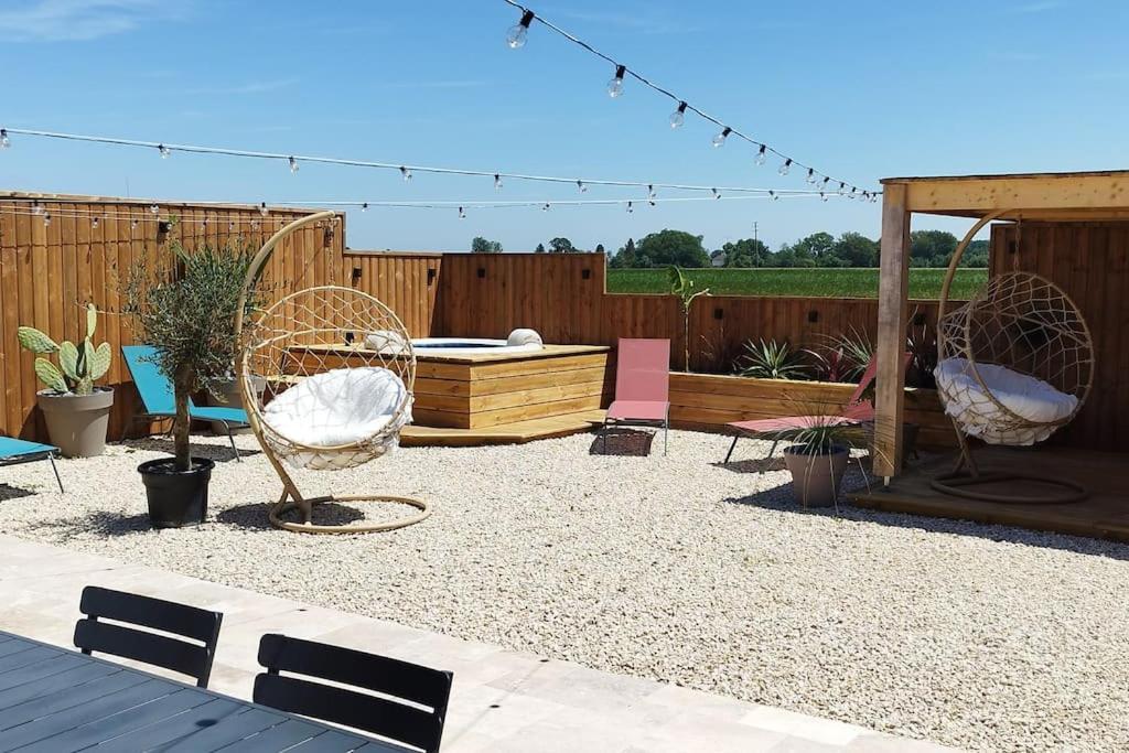 Chalet Industriel Avec Filet Et Spa Sorigny 외부 사진