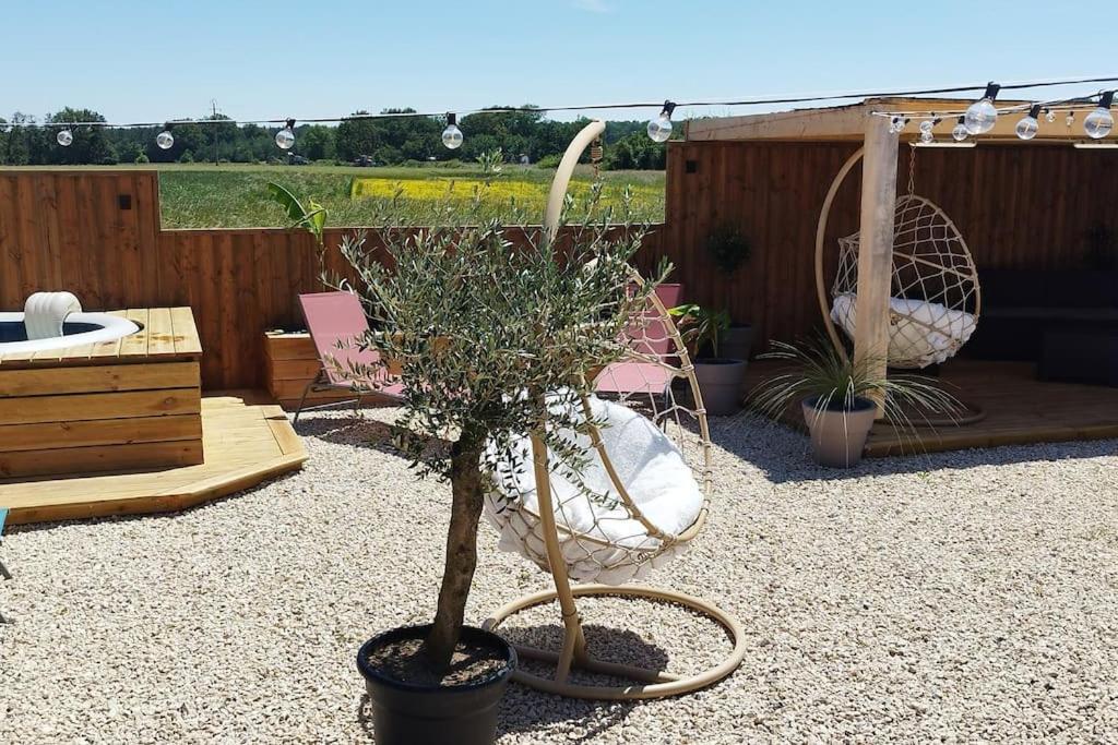 Chalet Industriel Avec Filet Et Spa Sorigny 외부 사진