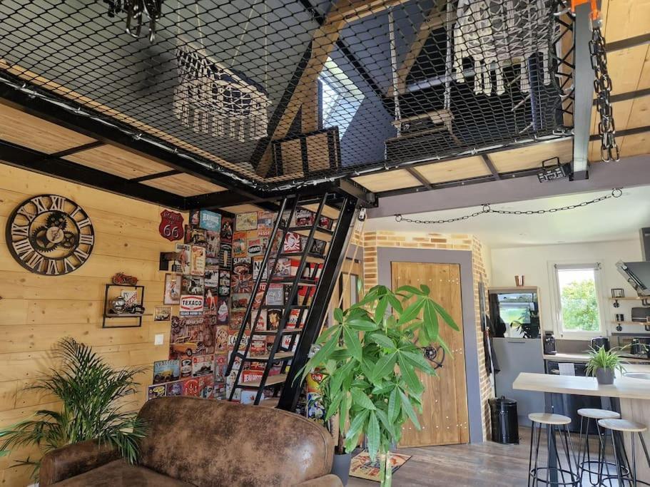 Chalet Industriel Avec Filet Et Spa Sorigny 외부 사진